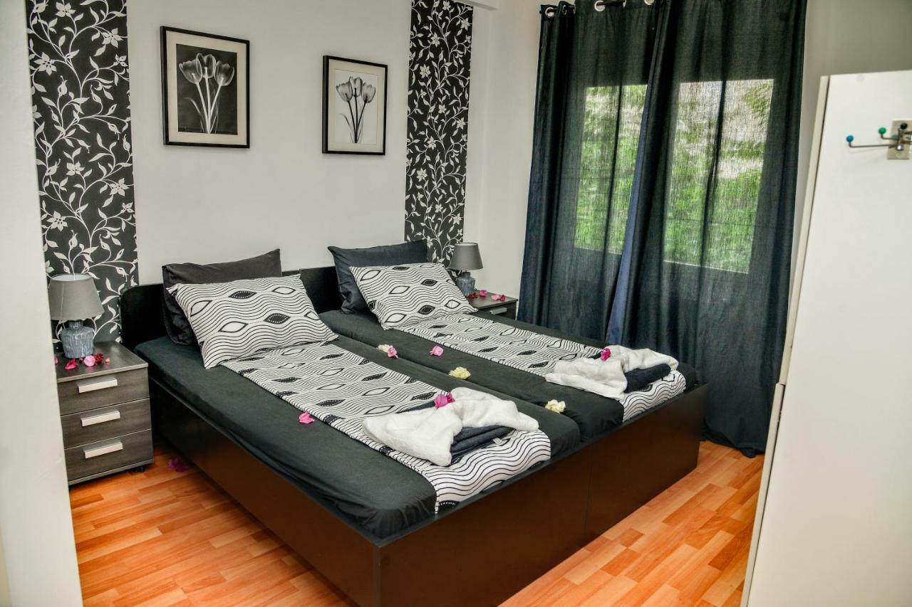 Tomas Apartments سكوبجي المظهر الخارجي الصورة